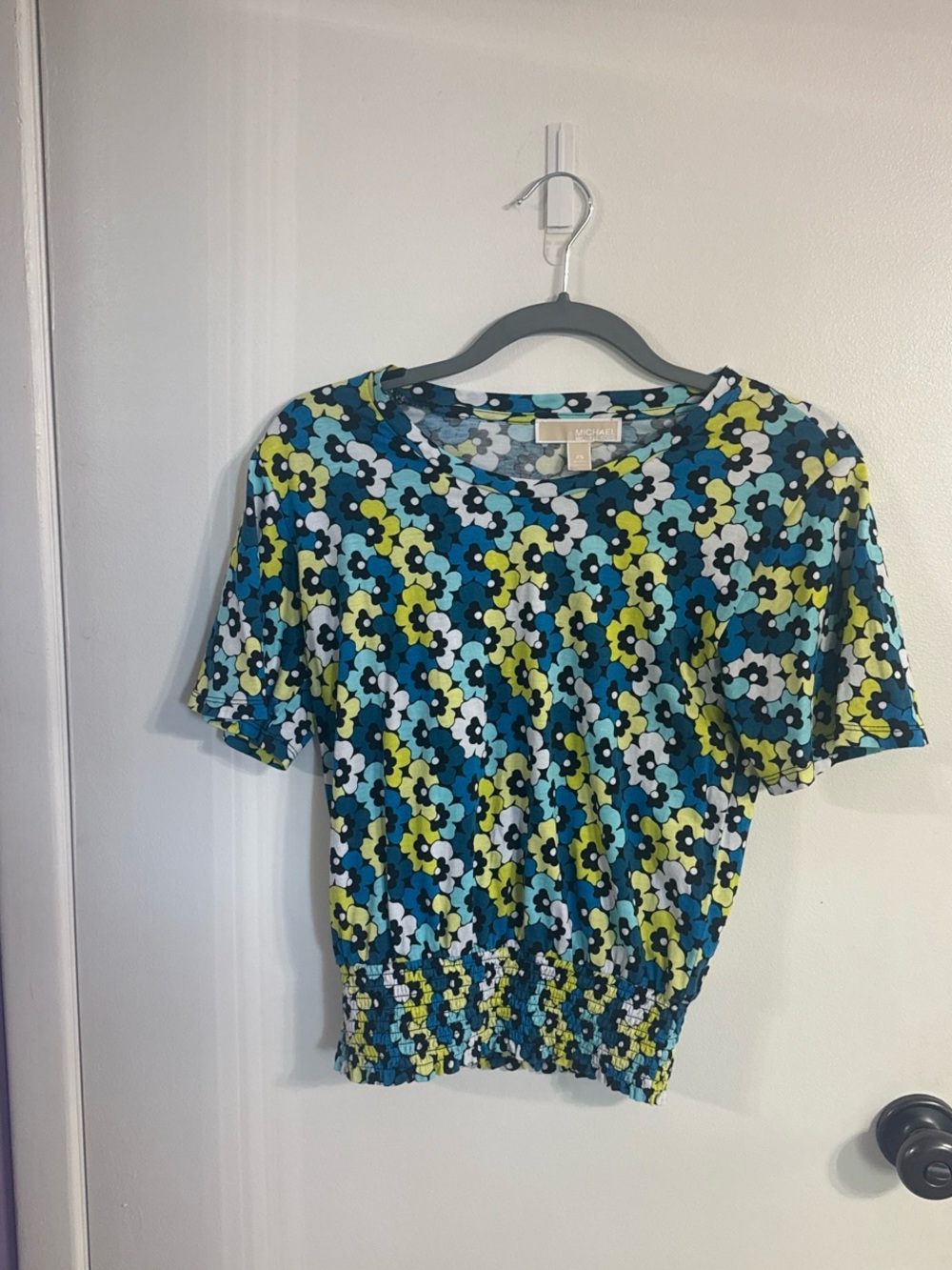 Blue Floral Short-Sleeve Smocked Hem Top